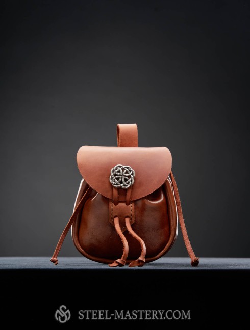 Leather pouch with brooch Bags