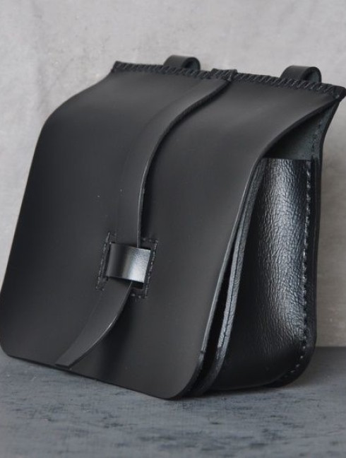 Small leather belt bag Bolsos