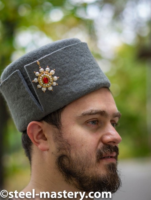 Mongolian hat of the XIII-XIV centuries Copricapo