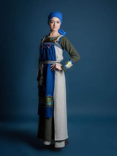 Women's viking outfit "Freyja style" Vestiario medievale