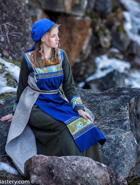 Women's viking outfit "Freyja style" Vestimenta medieval