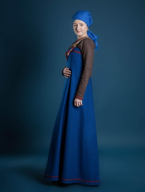 Women's Scandinavian outfit "Frigg style" 