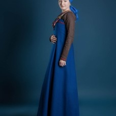 Women's Scandinavian outfit "Frigg style" image-1