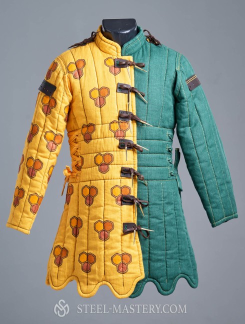 Women's gambeson Gambesón.