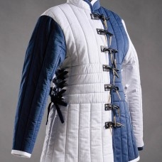 Women's gambeson image-1