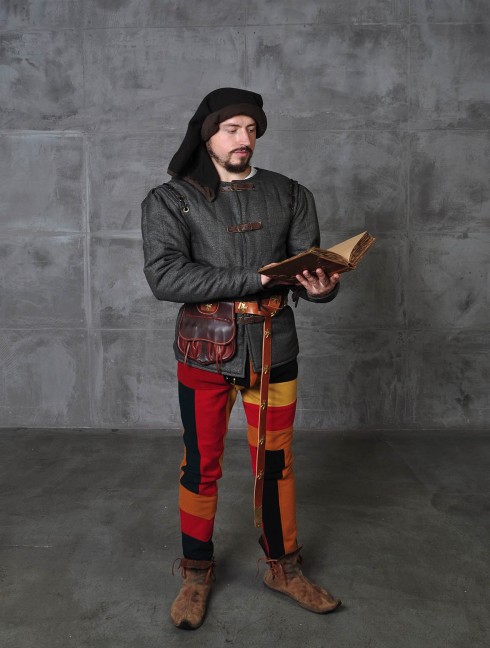 Medieval epoch doublet in Renaissance style Armures gambisonnées prêtes-à-porter