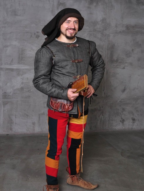 Medieval epoch doublet in Renaissance style Armadura acolchada preparada
