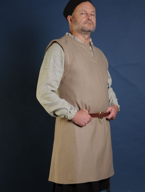 Woolen beige medieval tunic of IX-XII centuries Versandfertig