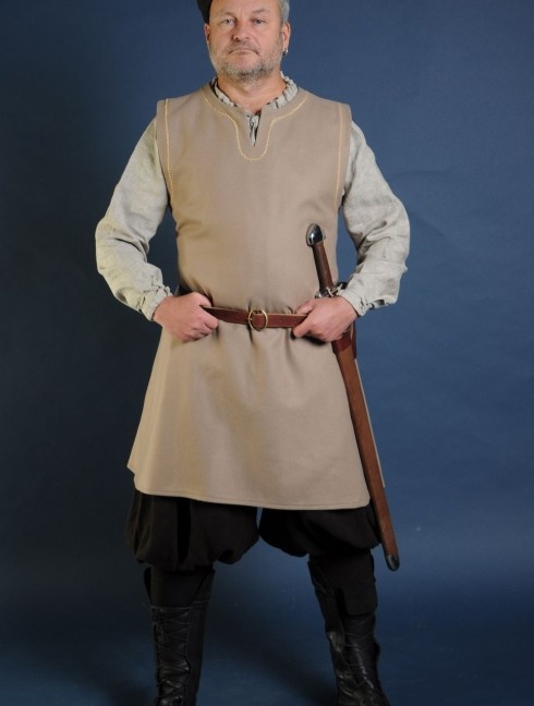 Woolen beige medieval tunic of IX-XII centuries Versandfertig