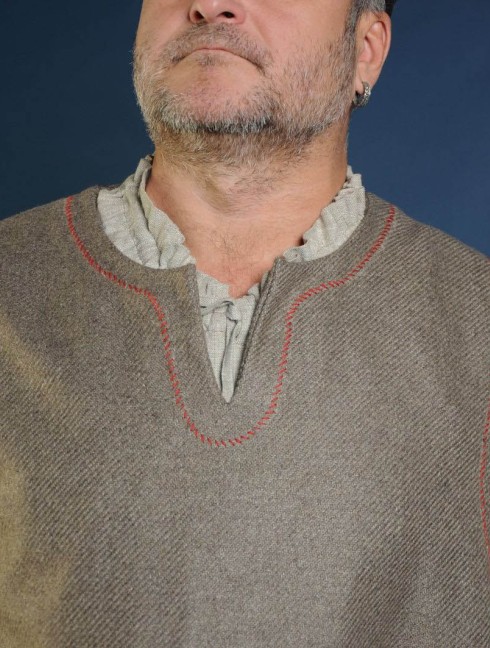 Woolen uncolored  medieval tunic of IX-XII centuries   Listo para enviar