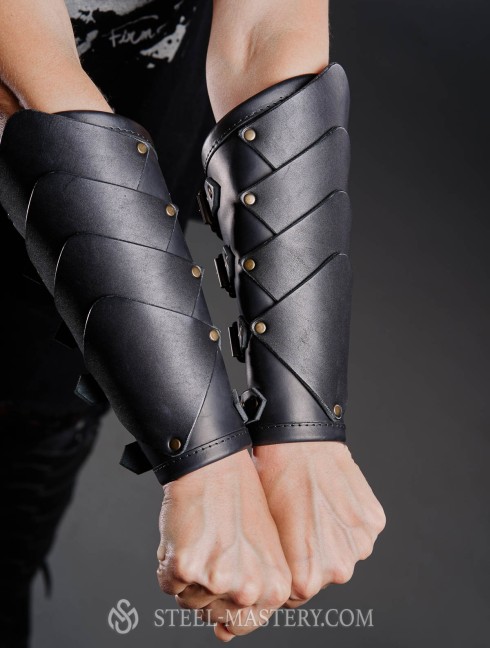 Leather bracers in Dragon style Arms