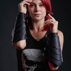 Leather bracers in Dragon style image-1