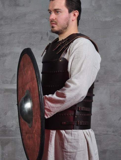 Cuirass, part of Leather armor costume in style of Bëor the Old Armure de plaques