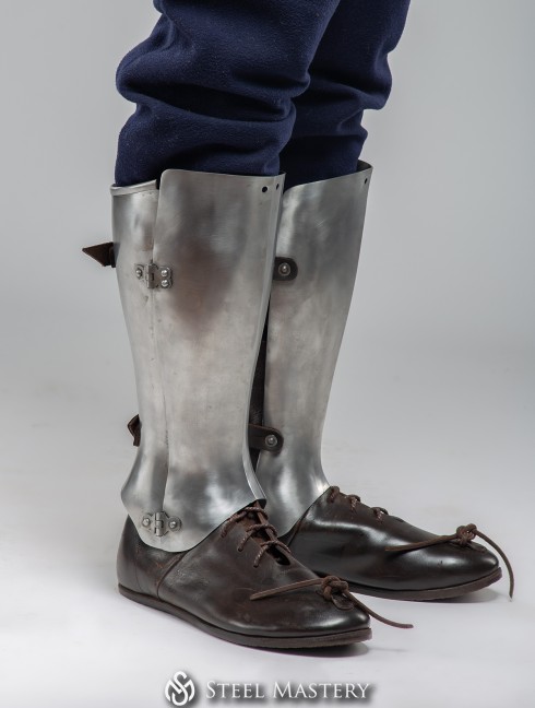 Three quarters greaves, XV century Plattenrüstungen
