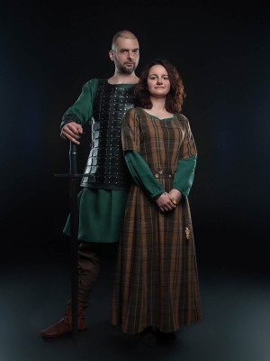 Middle ages women's clothing Vêtements médiévaux