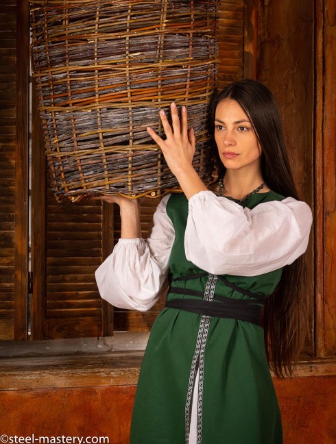 Medieval style dresse "Retenue" Mittelalterliche Kleidung