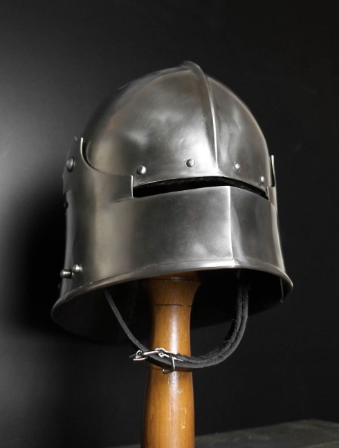 German Gothic Sallet, XV-XVI century Armadura de placas