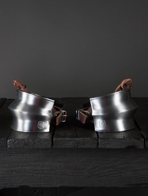 Elbow caps from the game "The Witcher"  Plattenrüstungen