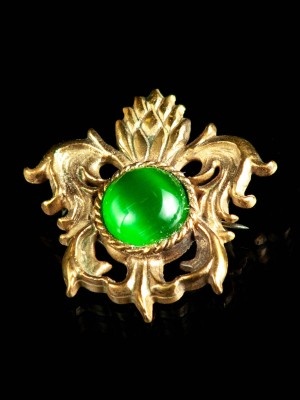 Medieval bronze brooch with green cabochon, XV century Spille e cerniere