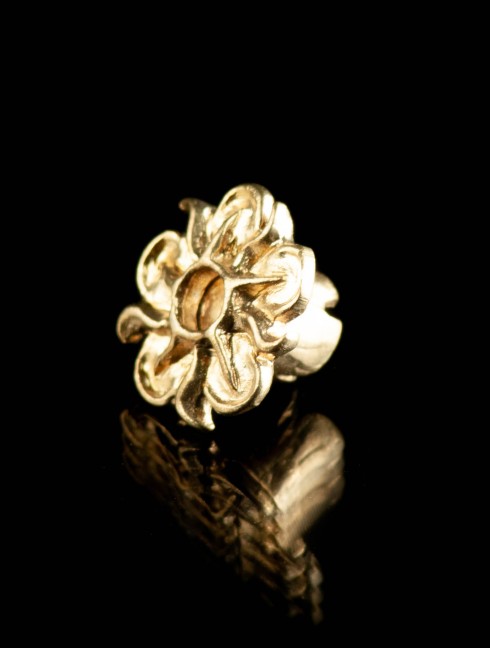 Medieval flower-shaped belt mount, XIV-XV centuries Belt mounts