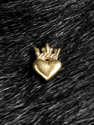 Medieval belt mount “Crowned heart”, XIV-XVI centuries Montaggio cinture