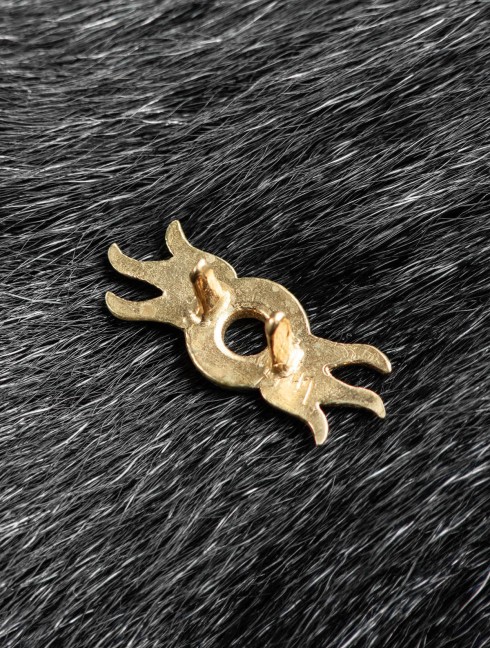 Medieval belt mount “Six rays”, XV century Belt mounts