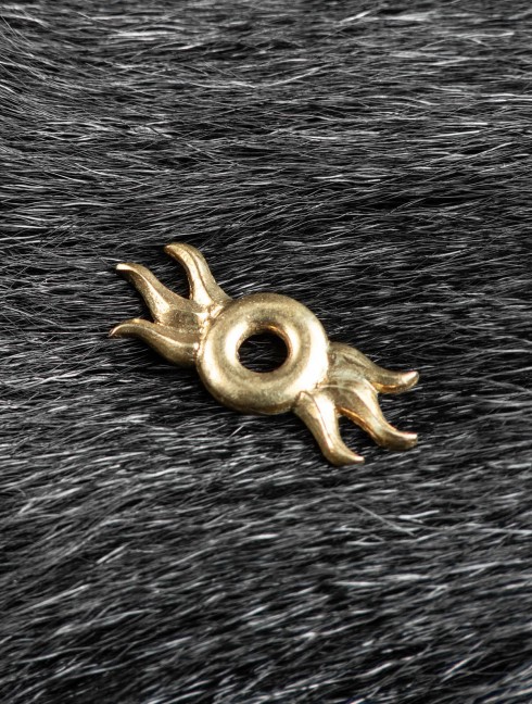 Medieval belt mount “Six rays”, XV century Belt mounts