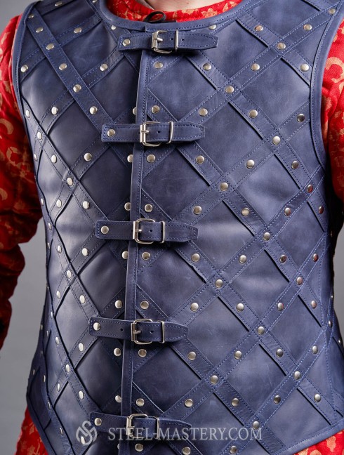 Leather vest with diamond pattern Armure fantaisie