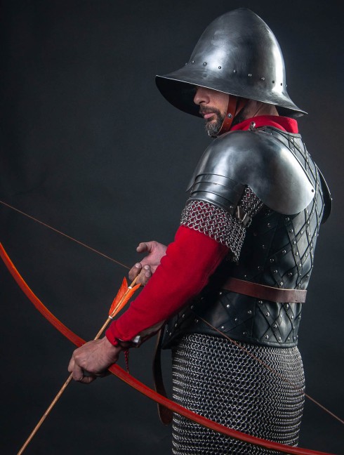 Leather vest and bracers with diamond pattern Armure de plaques