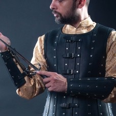 Leather vest and bracers in Renaissance style image-1