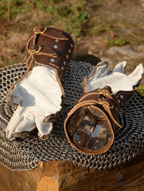 Visby brigandine gauntlets Brigandine armor