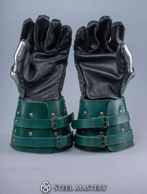 Visby brigandine gauntlets Brigandine armor