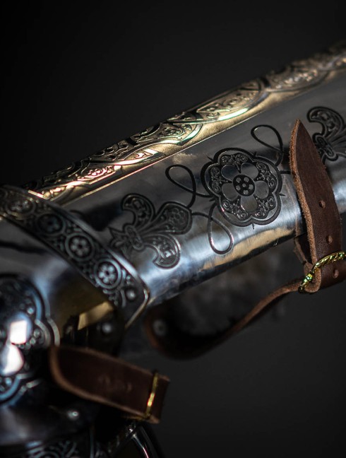 Full plate legs, part of full plate armor (garniture) of George Clifford, end of the XVI century  Armadura de placas