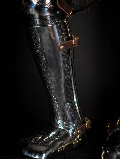 Full plate legs, part of full plate armor (garniture) of George Clifford, end of the XVI century  Plate armor