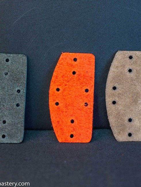 Leather lamellar plates, D-shaped (100 plates in set)  Pezzi lamellari