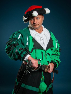 Landsknecht hat with slits  Medieval clothing