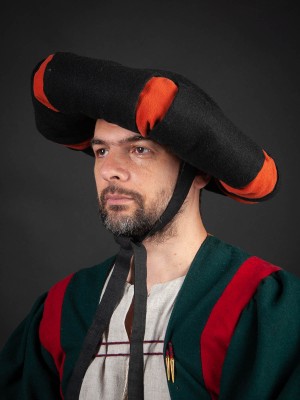 Landsknecht hat with cuts