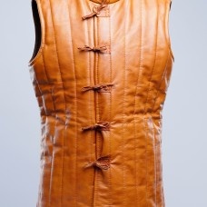 Leather sleeveless gambeson image-1