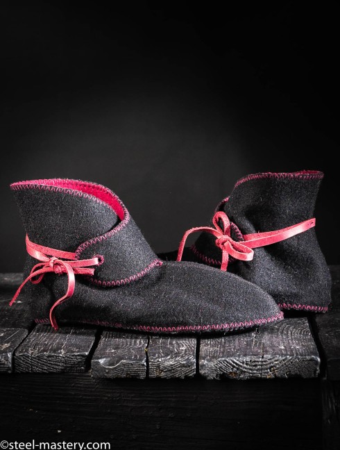 Medieval wool shoes with linen lining, additional option - leather sole  Viking shoes from Hedeby Vecchie categorie
