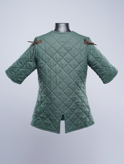 Gambeson with elbow-lenght sleeves Gambison