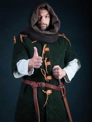 Gambeson with elbow-lenght sleeves Gambison