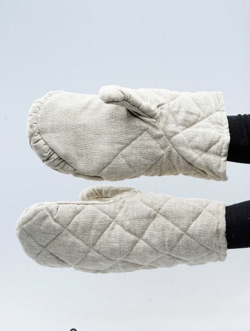 Ordinary padded mittens  Gants et mitaines gambisonnés