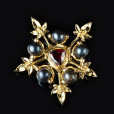 Brooch from the portrait of John the Fearless Duke of Burgundy image-1