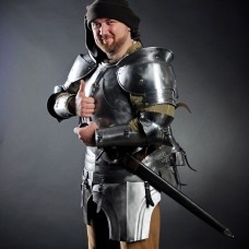 PLATE ARMOR OF REDANIAN GUARD CAPTAIN   image-1