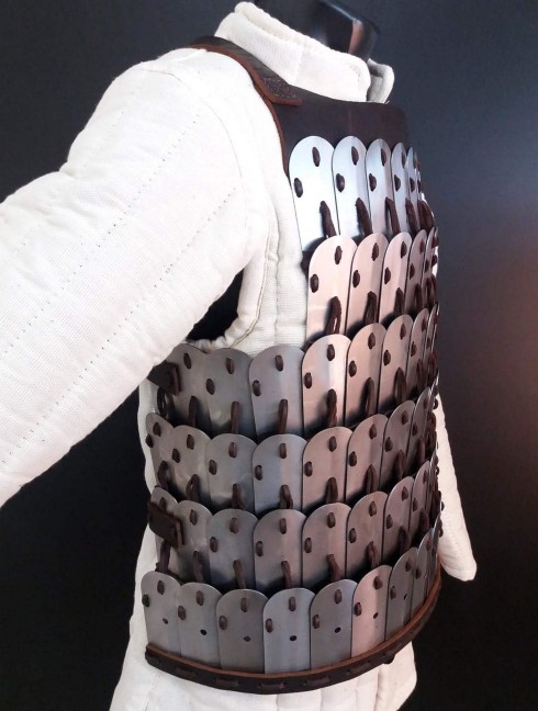 STEEL LAMELLAR ARMOR BREASTPLATE Protección corporal laminar