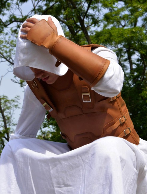 LEATHER ASSASSIN ARMOR: VEST AND BRACERS  Fantasyrüstungen