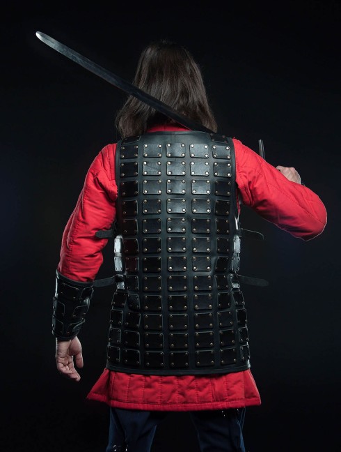 Warrior leather armor Armadura fantasía