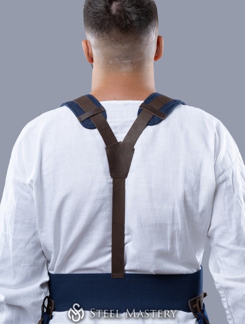 Belt for chausses with leather suspenders 