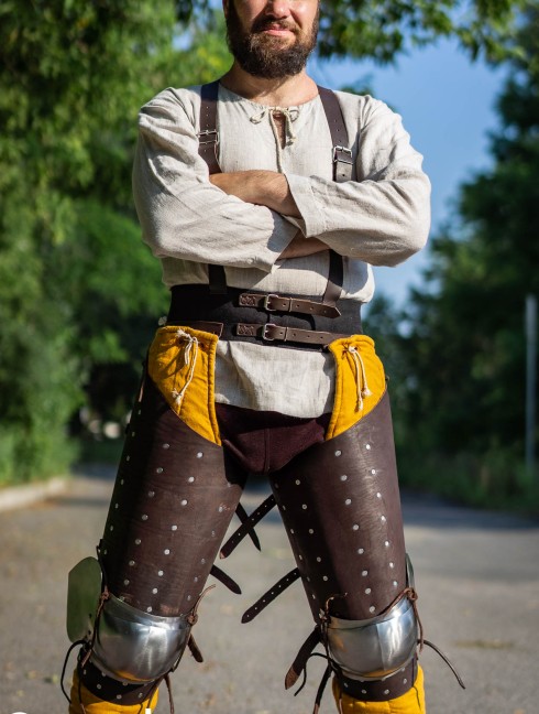 Belt for chausses with leather suspenders 