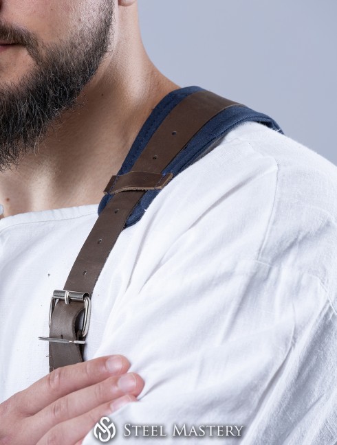 Belt for chausses with leather suspenders Cappelli e pantaloni